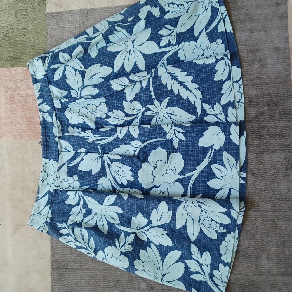 2/$12 LOFT Blue Floral A-line Skirt Size 12